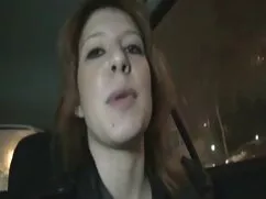 Lindo pequeño pezón  ...