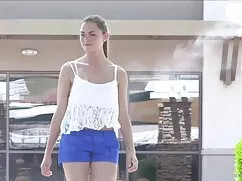 Adolescente se pone  ...