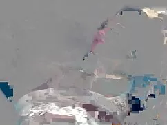 Grandes tetas chica  ...