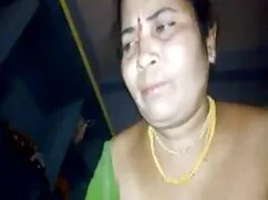 Chica francesa jugan ...