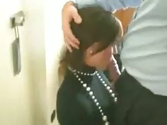 Adolescente caliente ...